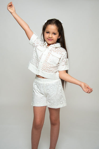 SHORT EN BRODERIE ANGLAISE